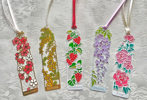 ステンドグラス風しおり